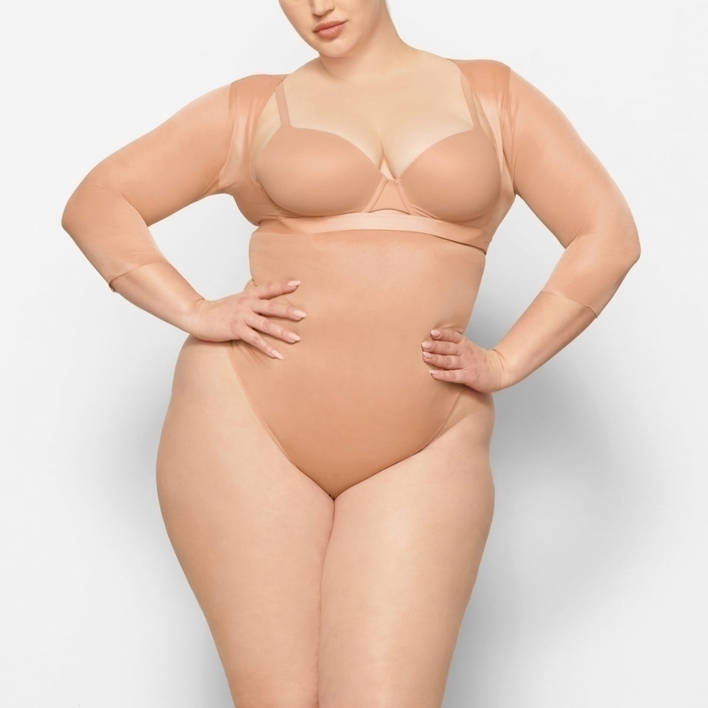 🔥NWOT | SKIMS Barely There Open Bust Arm Shaper, Size 4X